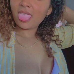 Meet your Posher, Rosana